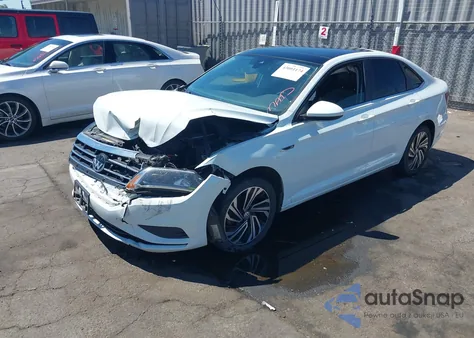 2020 Volkswagen Jetta 1.4T Sel z USA, uszkodzony, nr VIN 3VWEB7BU0LM041137